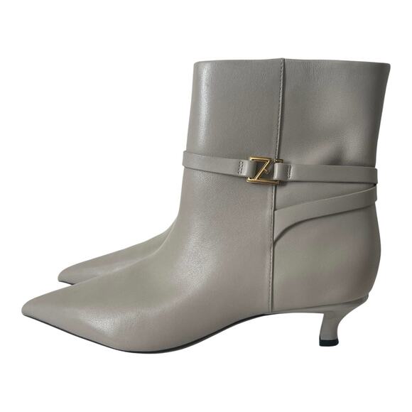 Franco Sarto Marnie Kitten Heel Pointed Toe Gray Leather Ankle Booties Size 8.5 - Picture 2 of 11